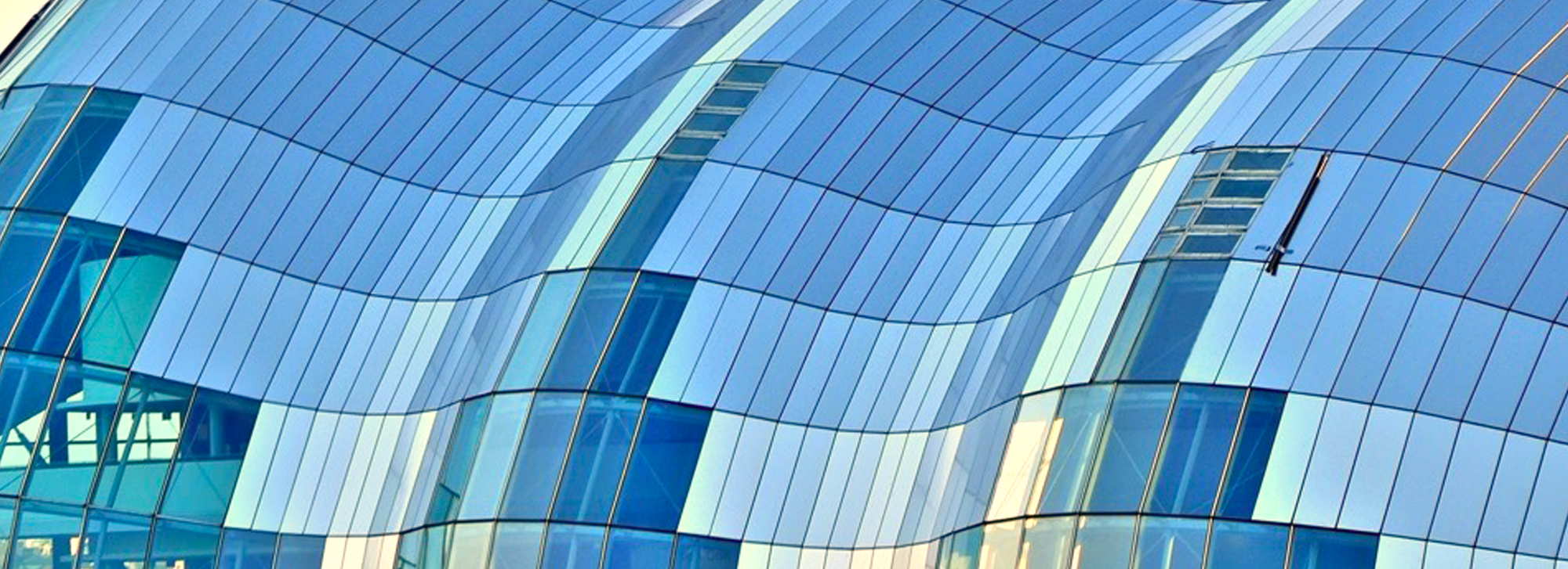 Glass-Building Design